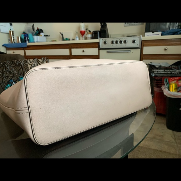 Jet Set Medium Blush Leather Top-Zip Tote Bag - Picture 7 of 7